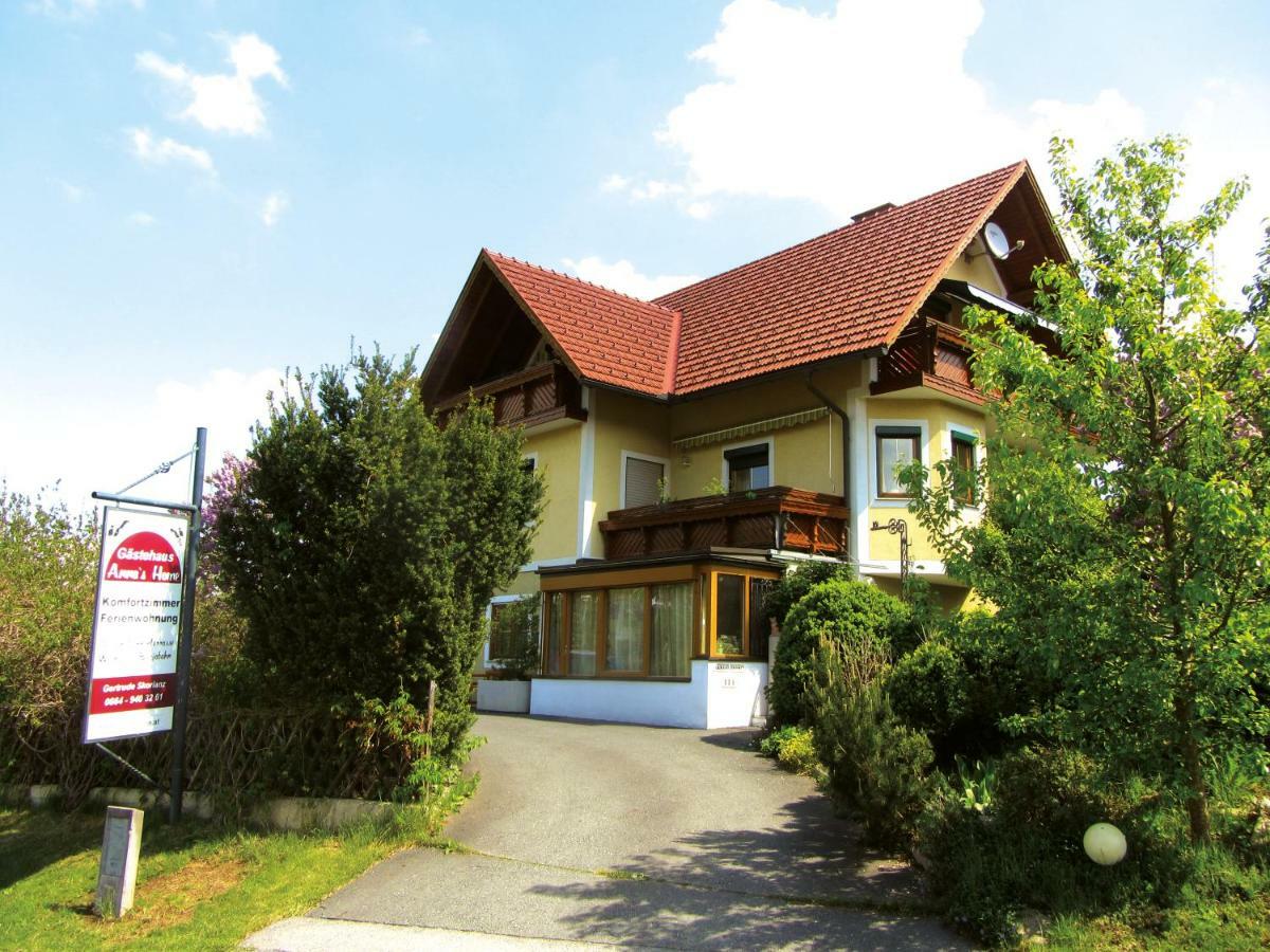 Anna'S Home - Ferienwohnungen Рач-ан-дер-Вайнштрассе Экстерьер фото